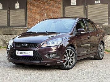 Ford Focus 2.0 MT (145 л.с.) Ghia