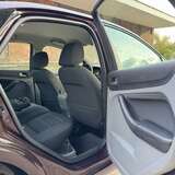 Ford Focus 2.0 MT (145 л.с.) Ghia