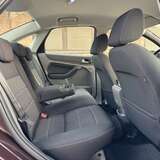 Ford Focus 2.0 MT (145 л.с.) Ghia