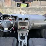 Ford Focus 2.0 MT (145 л.с.) Ghia