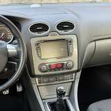 Ford Focus 2.0 MT (145 л.с.) Ghia