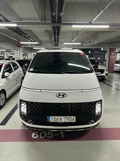 Hyundai Staria 2.2 VGT 4WD AT (177 л.с.) Lounge