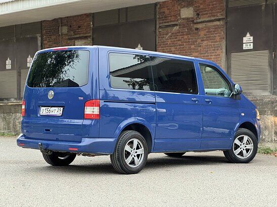 Volkswagen Transporter 2.0 TDI DSG (140 л.с.) Kombi