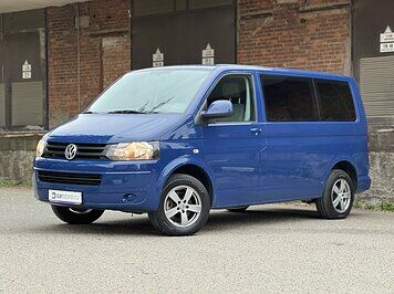 Volkswagen Transporter 2.0 TDI DSG (140 л.с.) Kombi