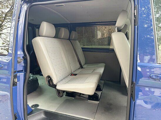 Volkswagen Transporter 2.0 TDI DSG (140 л.с.) Kombi