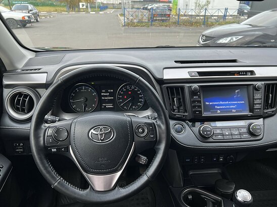 Toyota RAV4 2.0 4WD MT (146 л.с.) Elegance