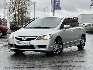 Honda Civic 1.8 MT (140 л.с.)