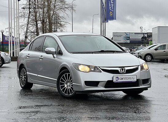Honda Civic 1.8 MT (140 л.с.)