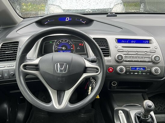 Honda Civic 1.8 MT (140 л.с.)