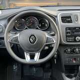 Renault Sandero Stepway 1.6 MT (82 л.с.) Life