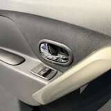 Renault Logan Stepway 1.6 MT (113 л.с.) Drive