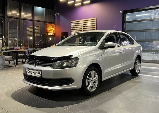 Volkswagen Polo 1.6 MPI MT (105 л.с.) Comfortline