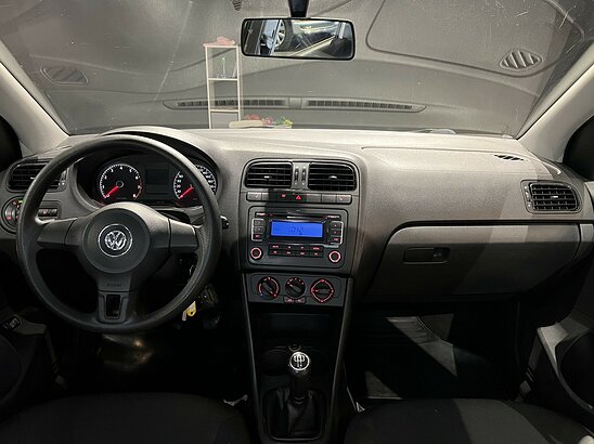 Volkswagen Polo 1.6 MPI MT (105 л.с.) Comfortline