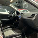 Volkswagen Polo 1.6 MPI MT (105 л.с.) Comfortline