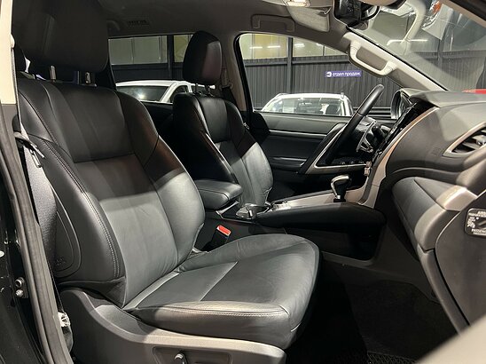 Mitsubishi Pajero Sport 2.4 D 4WD AT (181 л.с.) Instyle