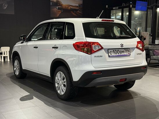 Suzuki Vitara 1.6 MT (117 л.с.) GL