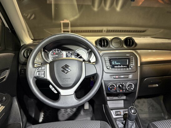 Suzuki Vitara 1.6 MT (117 л.с.) GL
