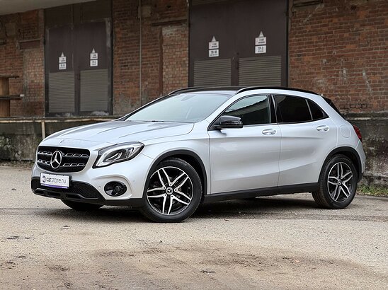 Mercedes-Benz GLA-класс GLA 200 1.6 7G-DCT (150 л.с.) Urban Night Edition