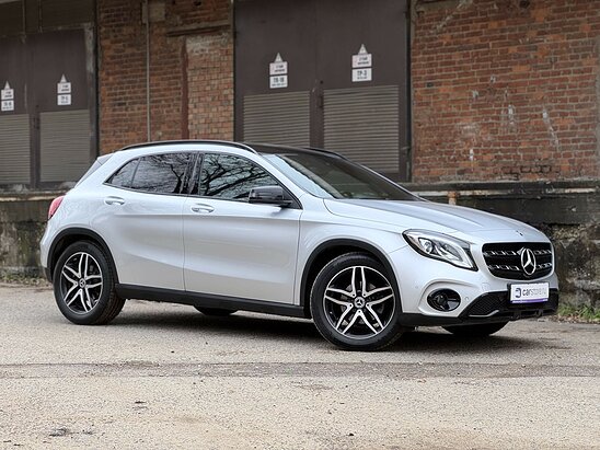 Mercedes-Benz GLA-класс GLA 200 1.6 7G-DCT (150 л.с.) Urban Night Edition