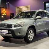 Toyota RAV4 2.4 4WD AT (170 л.с.) Сол