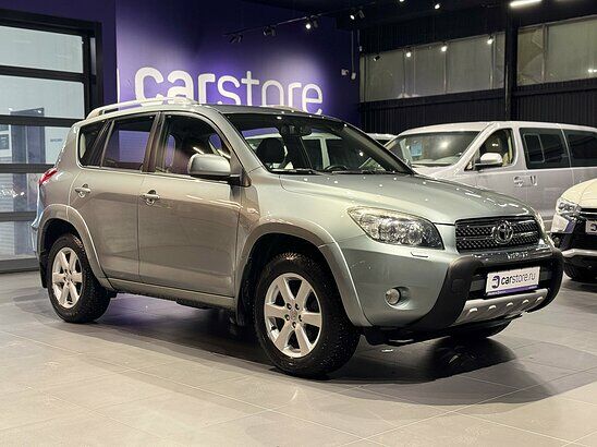 Toyota RAV4 2.4 4WD AT (170 л.с.) Сол