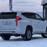 Mitsubishi Pajero Sport 3.0 4WD AT (209 л.с.) Instyle