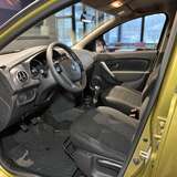 Renault Sandero Stepway 1.6 MT (82 л.с.) Confort