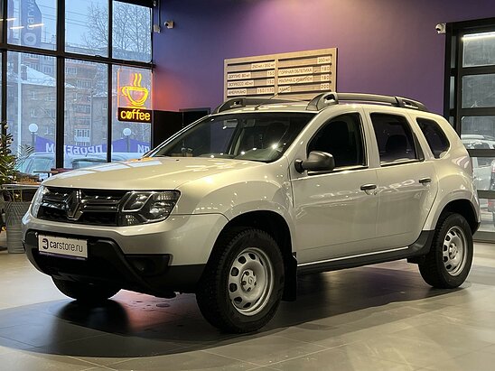 Renault Duster 2.0 4WD MT (143 л.с.) Expression