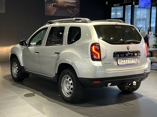 Renault Duster 2.0 4WD MT (143 л.с.) Expression