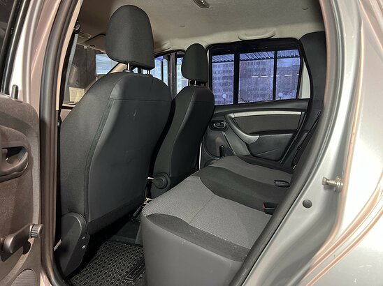 Renault Duster 2.0 4WD MT (143 л.с.) Expression