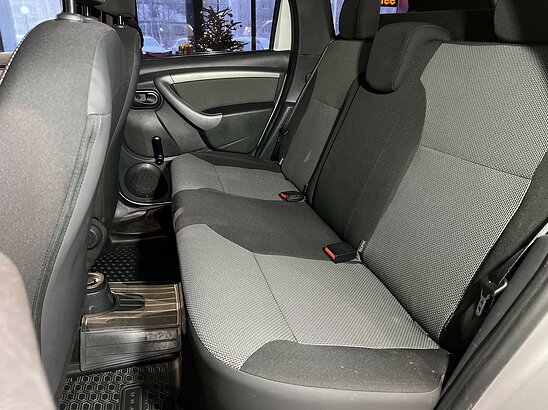 Renault Duster 2.0 4WD MT (143 л.с.) Expression