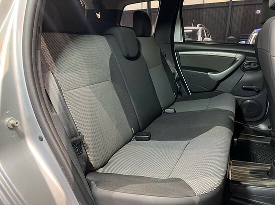 Renault Duster 2.0 4WD MT (143 л.с.) Expression