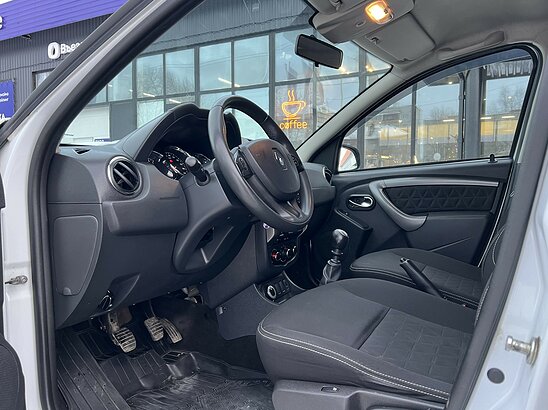 Renault Duster 1.6 4WD MT (114 л.с.) Drive