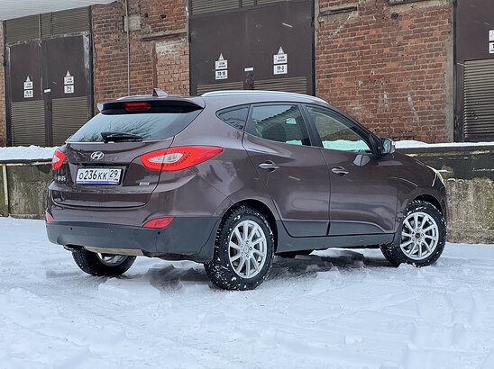 Hyundai ix35 2.0 4WD AT (150 л.с.) Style