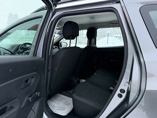 Renault Duster 2.0 4WD MT (143 л.с.) Drive