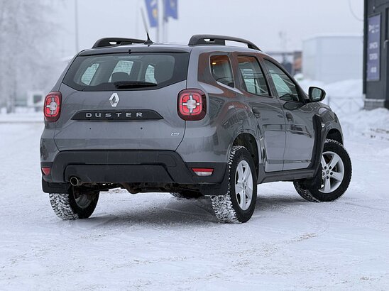 Renault Duster 2.0 4WD MT (143 л.с.) Drive