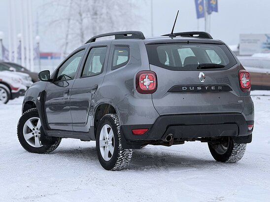 Renault Duster 2.0 4WD MT (143 л.с.) Drive