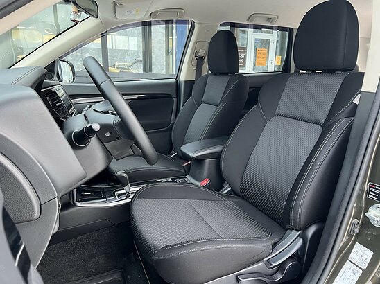 Mitsubishi Outlander 2.0 4WD CVT (146 л.с.) Intense+