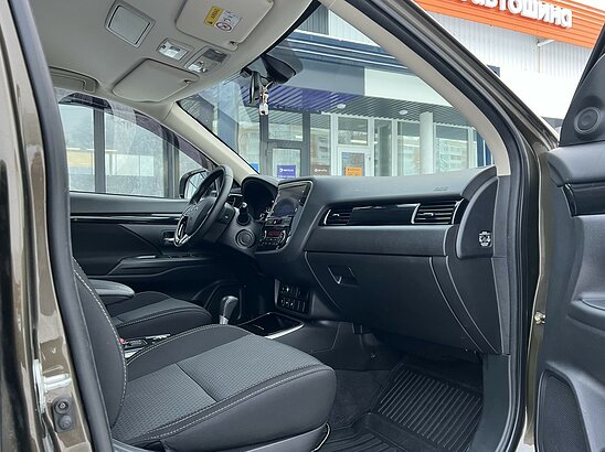 Mitsubishi Outlander 2.0 4WD CVT (146 л.с.) Intense+