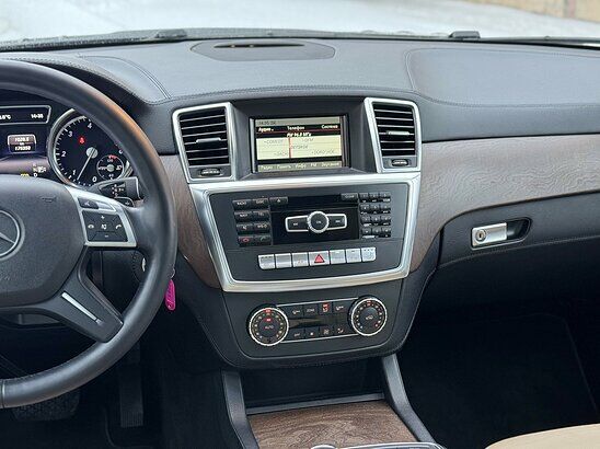 Mercedes-Benz GL-класс GL 350d 3.0 4MATIC 7G-Tronic (249 л.с.) Особая серия