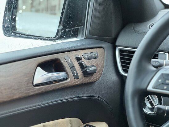 Mercedes-Benz GL-класс GL 350d 3.0 4MATIC 7G-Tronic (249 л.с.) Особая серия