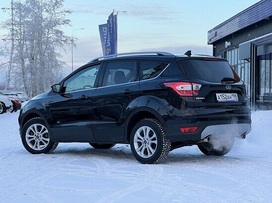 Ford Kuga 1.5 EcoBoost 4WD AT (150 л.с.) Titanium