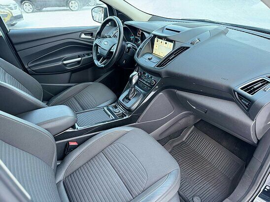 Ford Kuga 1.5 EcoBoost 4WD AT (150 л.с.) Titanium