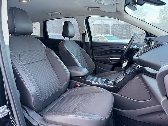Ford Kuga 1.5 EcoBoost 4WD AT (150 л.с.) Titanium