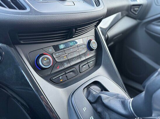 Ford Kuga 1.5 EcoBoost 4WD AT (150 л.с.) Titanium