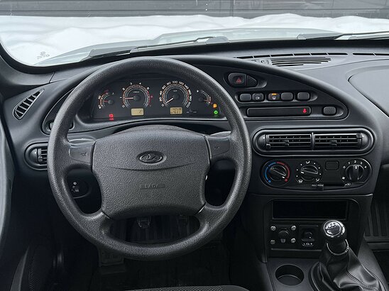 ВАЗ (LADA) Niva Travel 1.7 MT (80 л.с.) Classic