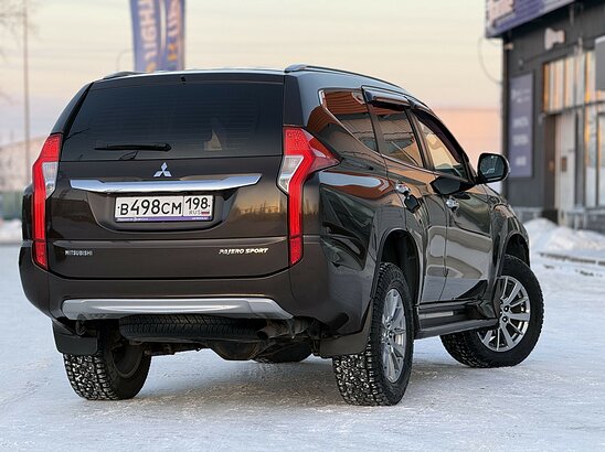 Mitsubishi Pajero Sport 2.4 4WD MT (181 л.с.) Invite