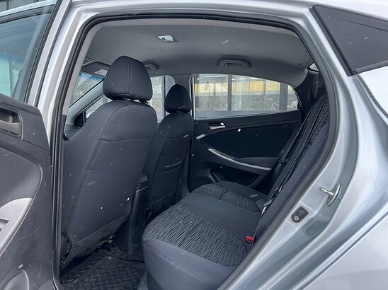 Hyundai Solaris 1.4 MT (107 л.с.) Comfort