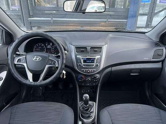 Hyundai Solaris 1.4 MT (107 л.с.) Comfort