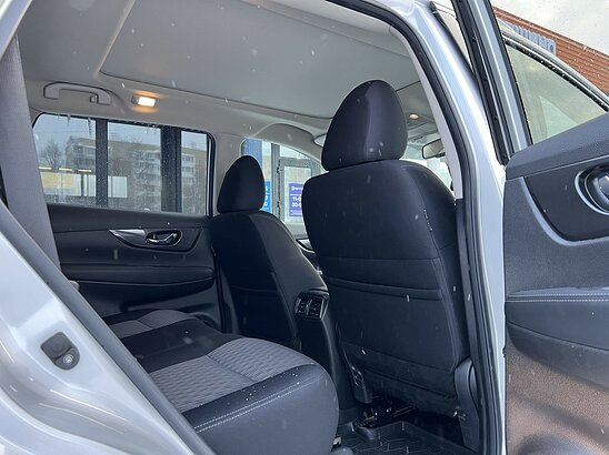 Nissan X-Trail 2.0 4WD CVT (144 л.с.) SE Top